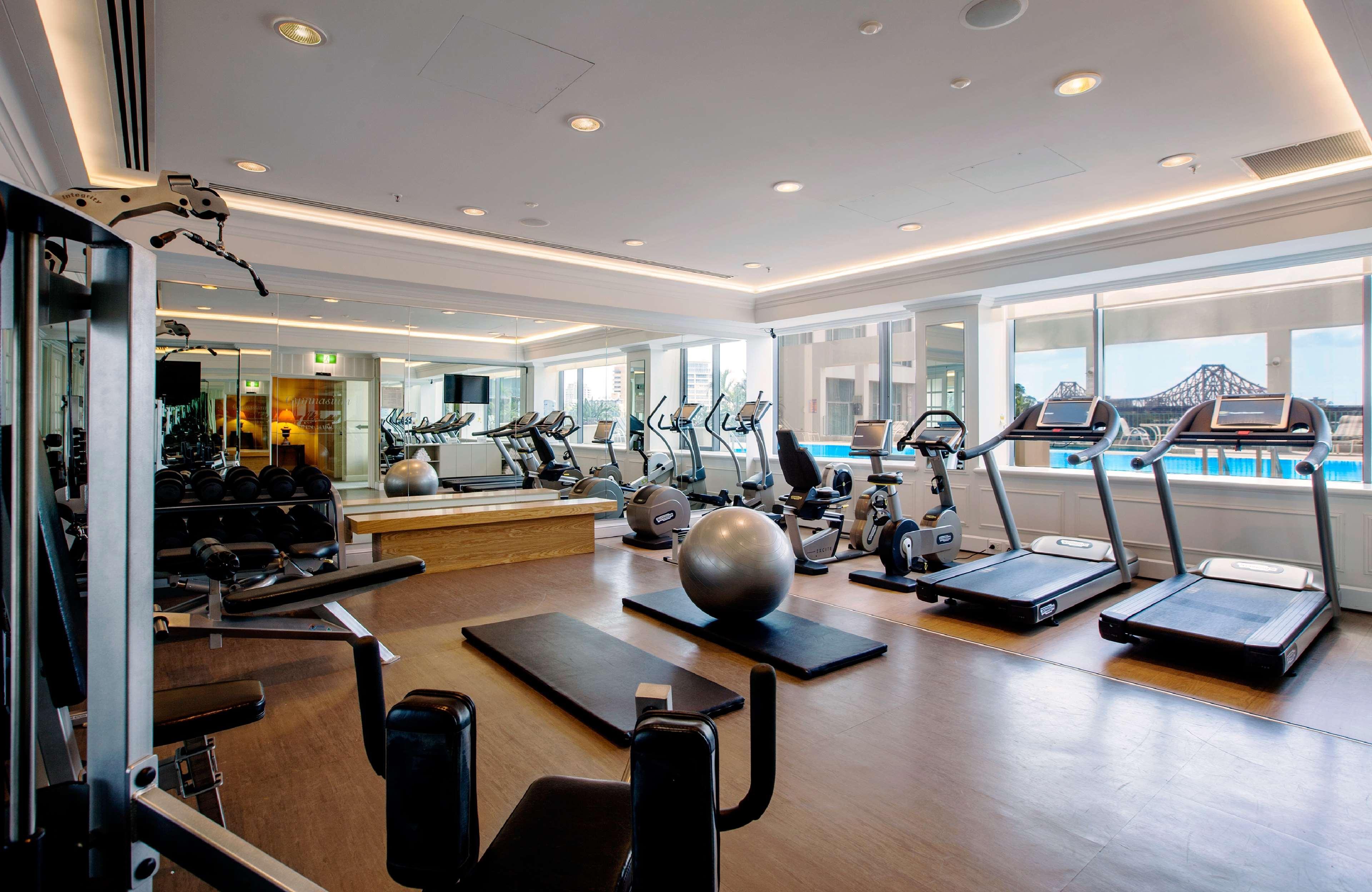 Stamford Plaza Brisbane Hotel Eksteriør billede The gym at the Mandarin Oriental, London
