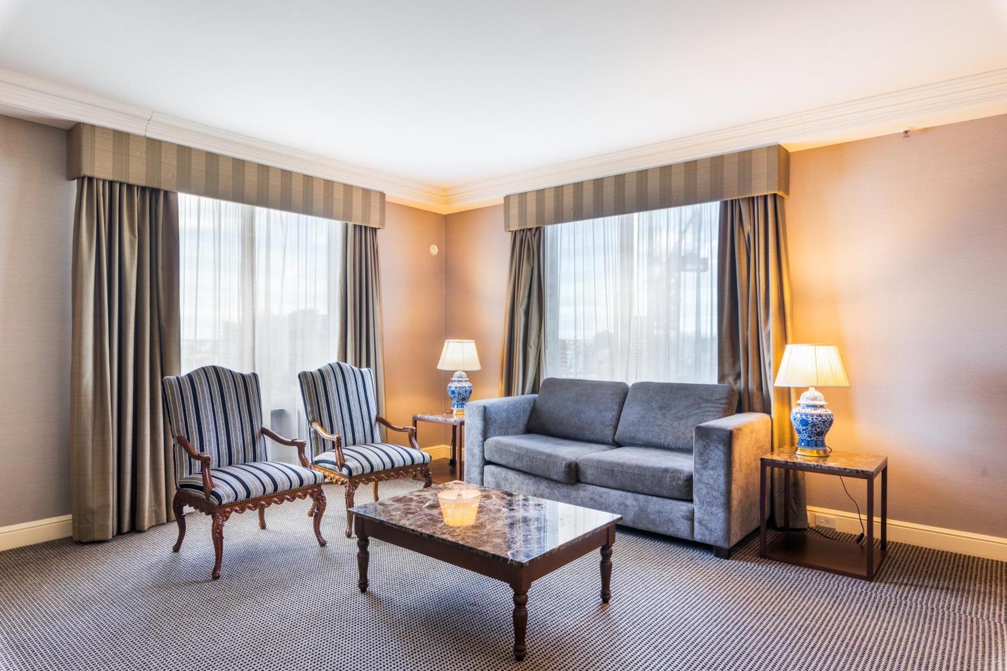 Stamford Plaza Brisbane Hotel Eksteriør billede A suite at the hotel
