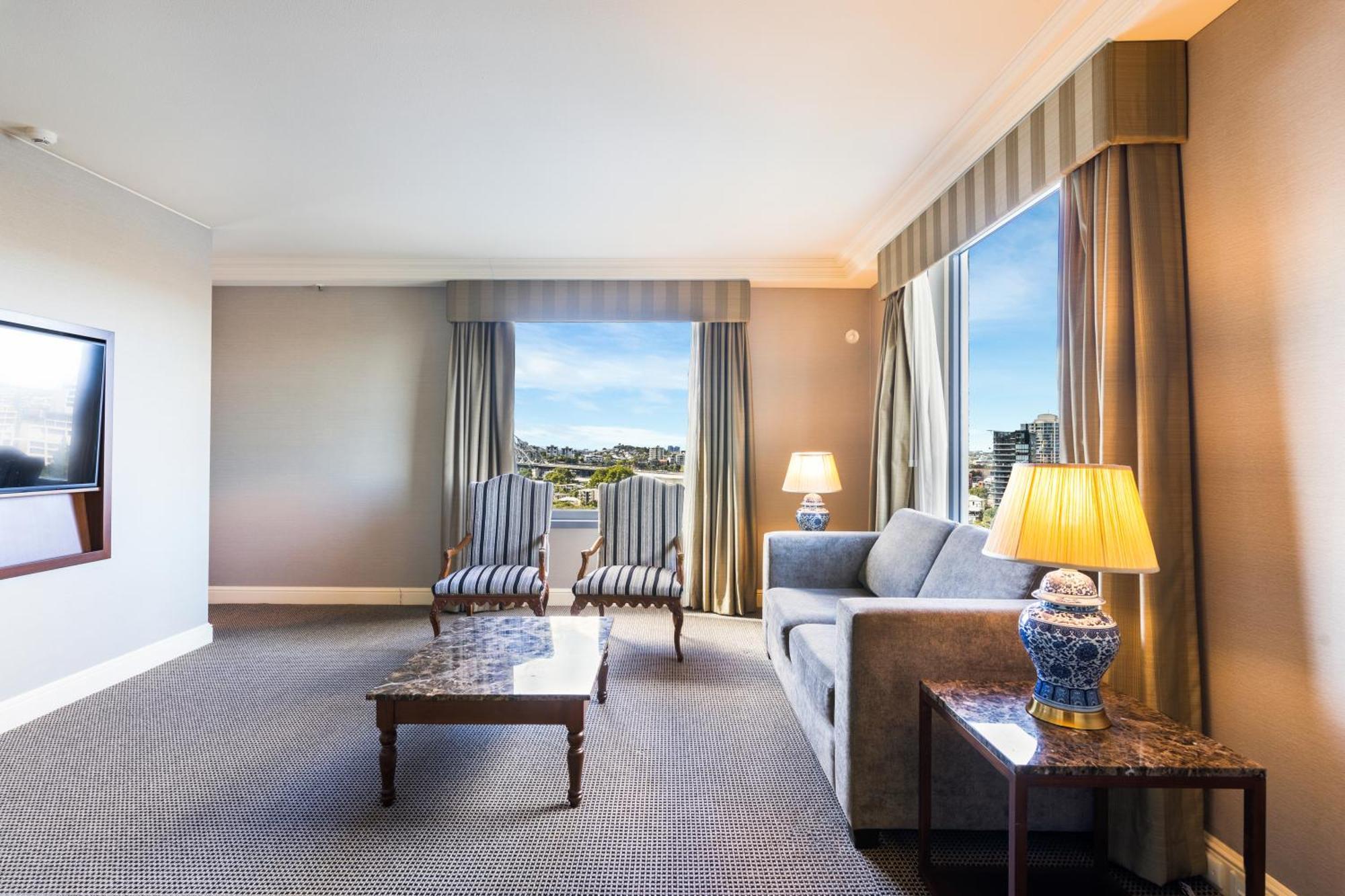 Stamford Plaza Brisbane Hotel Eksteriør billede A suite at the hotel